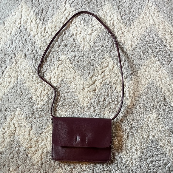 Shiraleah Handbags - Burgundy Vegan Leather Crossbody Bag